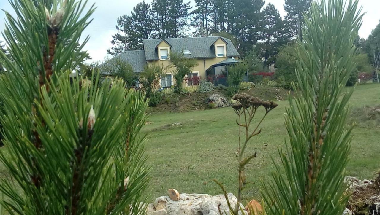 Chez Louis Chambres D'Hotes A La Ferme La Canourgue Exterior foto