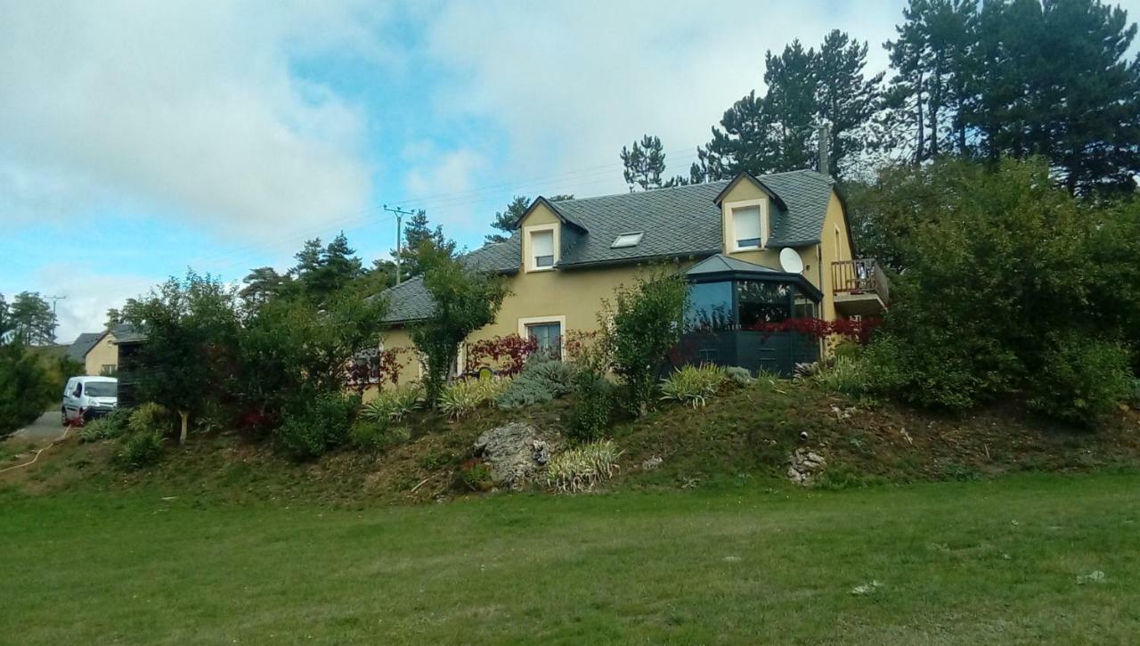 Chez Louis Chambres D'Hotes A La Ferme La Canourgue Exterior foto