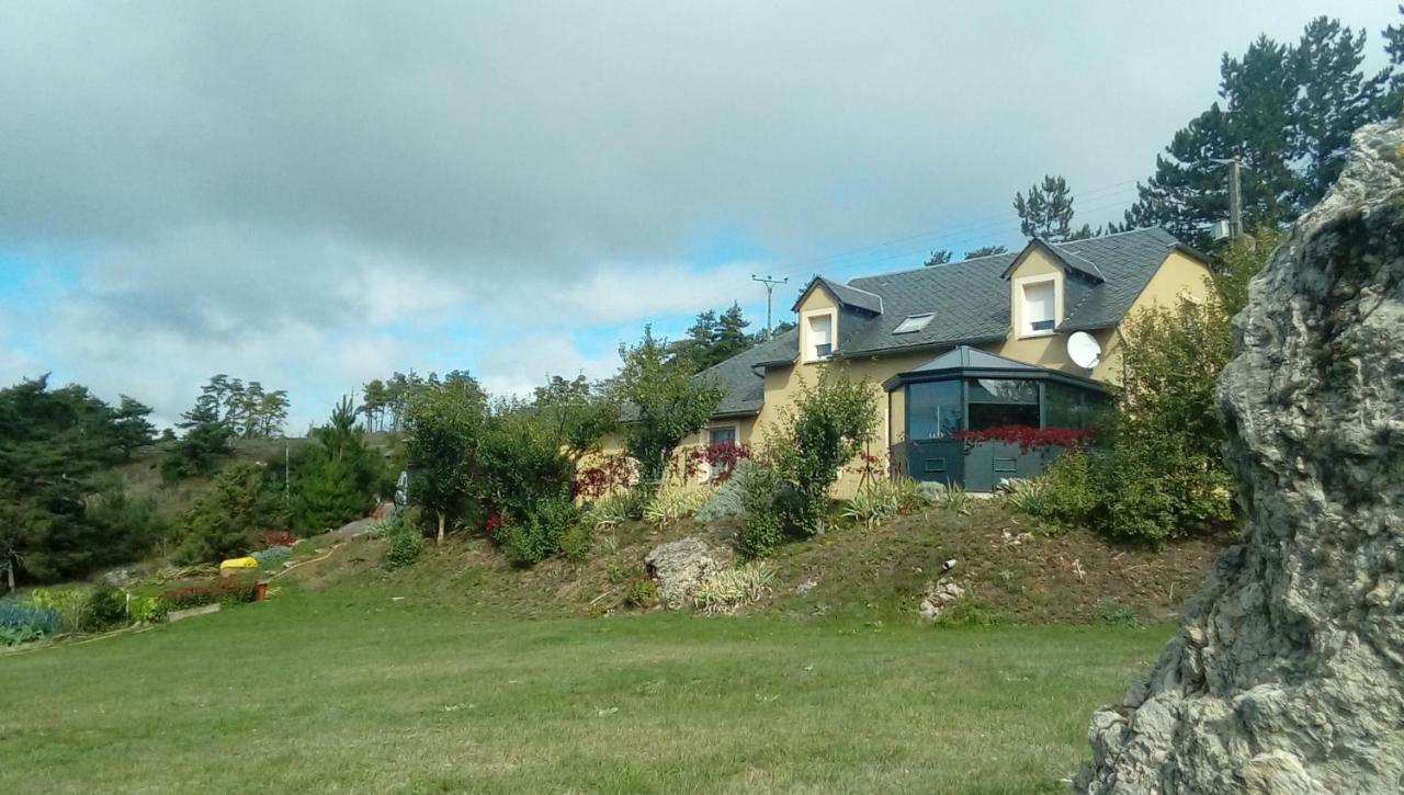 Chez Louis Chambres D'Hotes A La Ferme La Canourgue Exterior foto