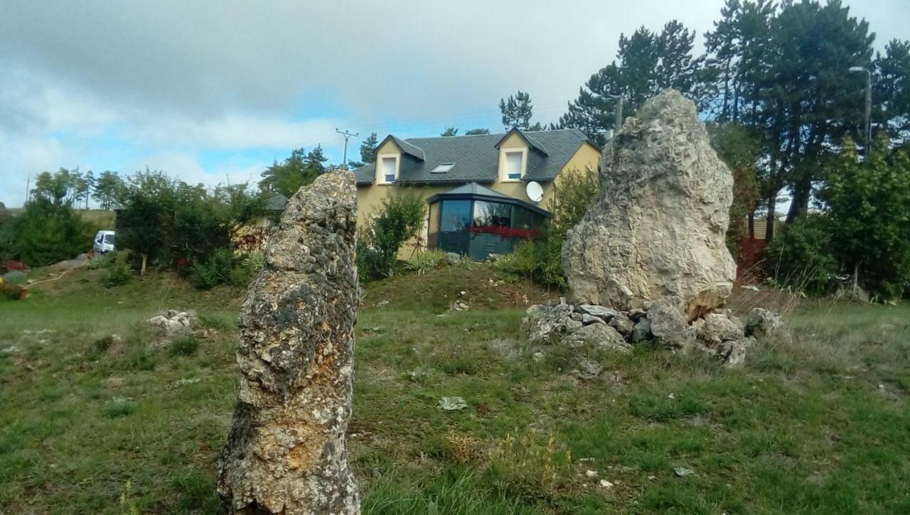 Chez Louis Chambres D'Hotes A La Ferme La Canourgue Exterior foto